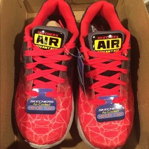 NIB size 13 boys Skechers